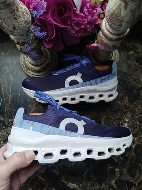 On Cloud Monster Lifestyle/Comfort Medical Field Shoes Size 8.5 For Women